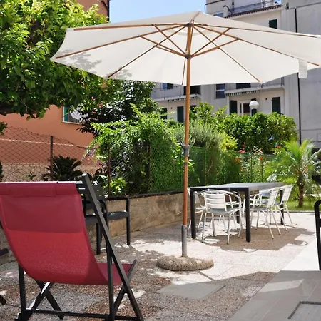 Via Battisti 231 1 * Pietra Ligure